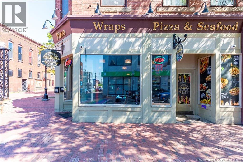831 Main St