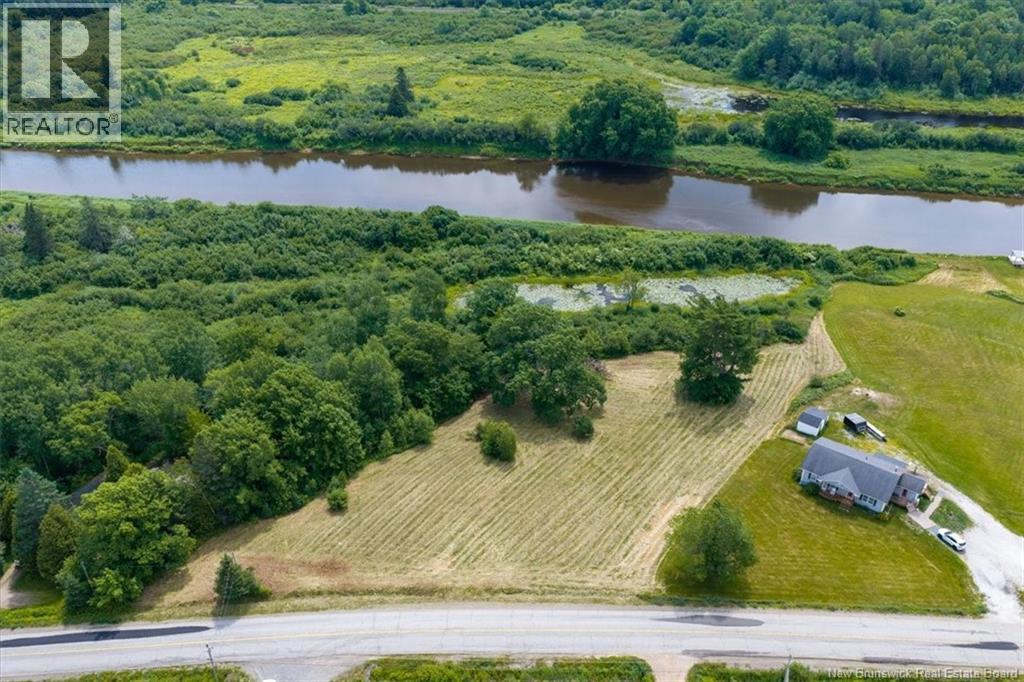 Lot Route 121