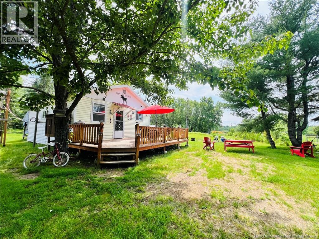 2147 Tweedside Road