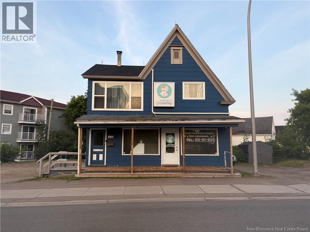 370 Acadie