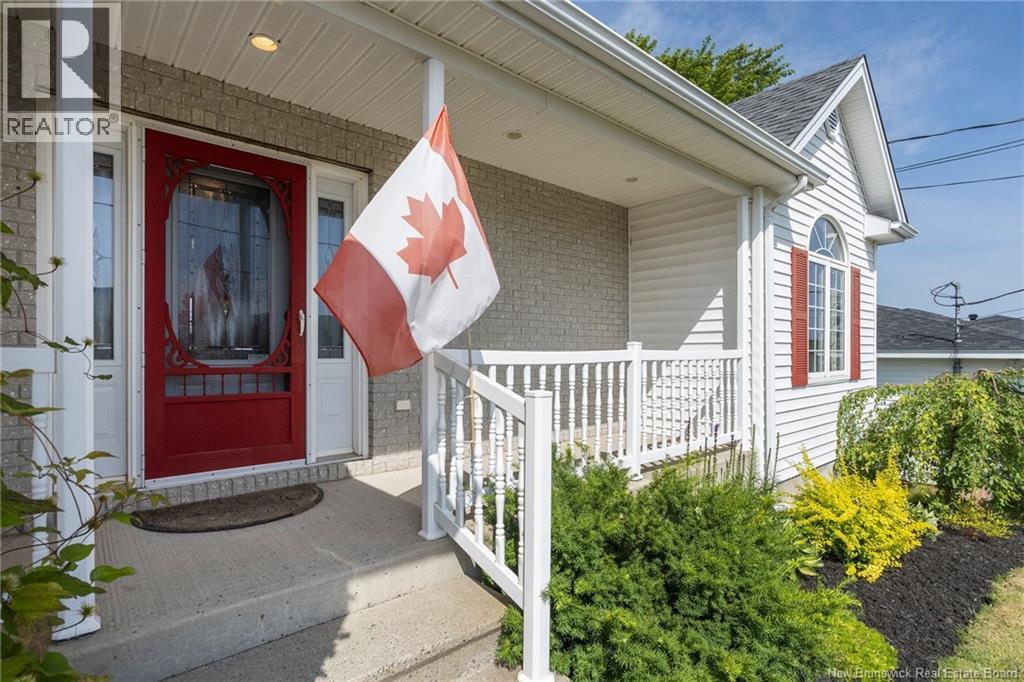 11 Weymond Crescent photo 4