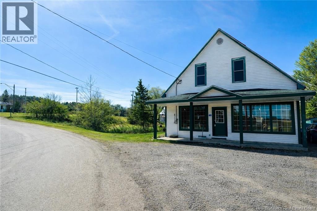 3 Howland Ridge Road