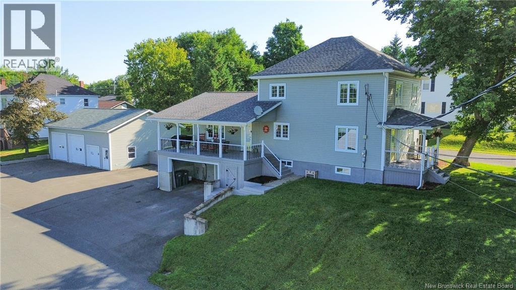 21 Hillcrest Avenue
