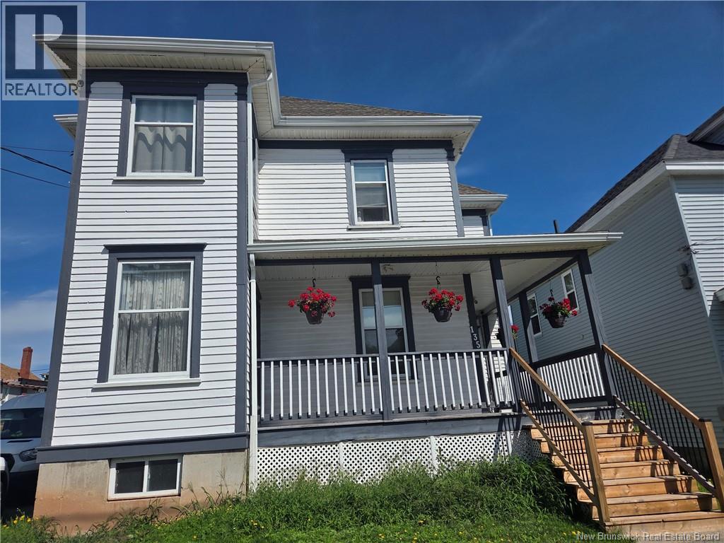 135 Dufferin photo 2
