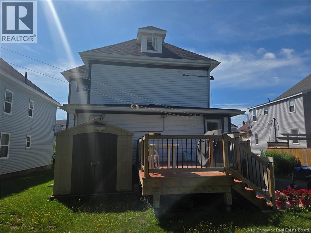 135 Dufferin photo 3