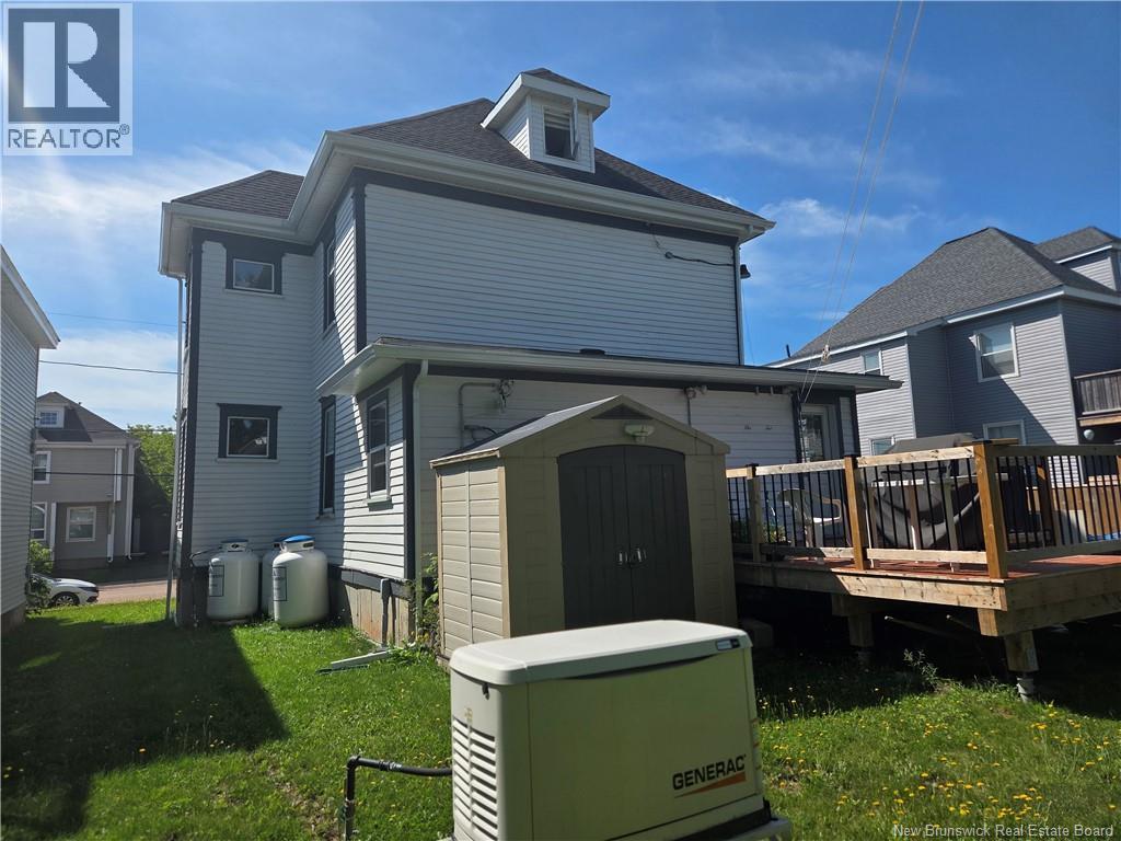 135 Dufferin photo 4