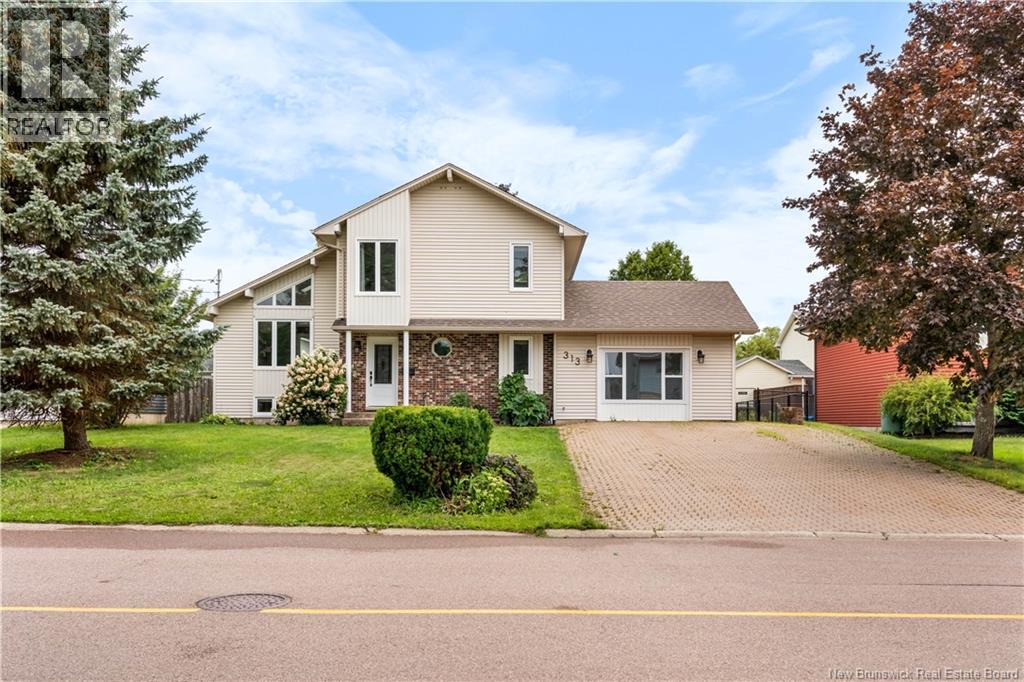 313 Gaspé
