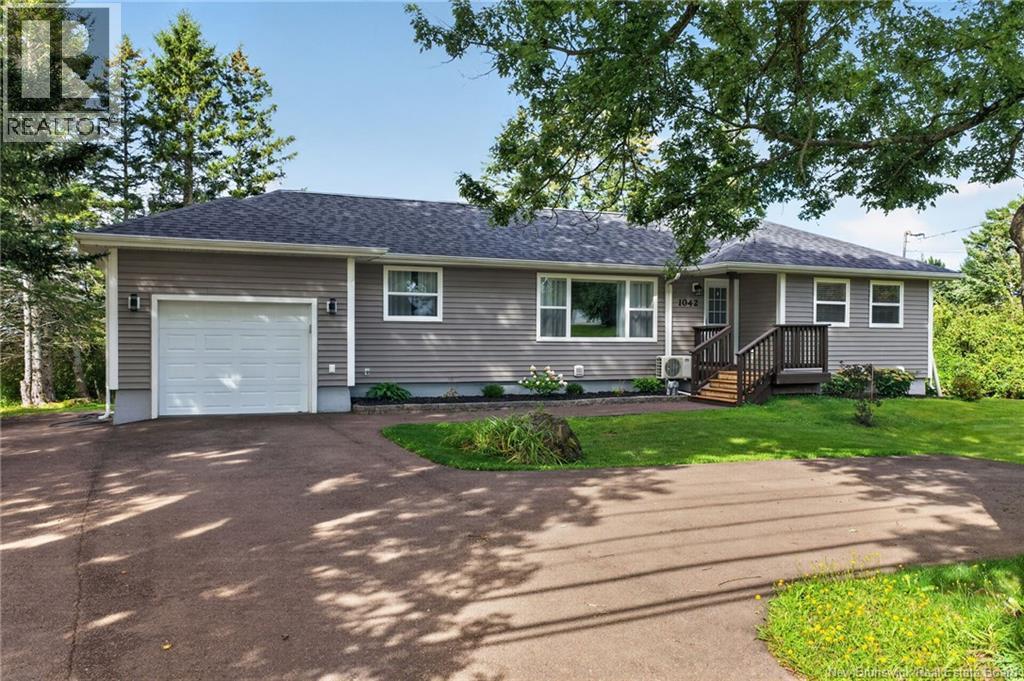 1042 Elmwood Drive