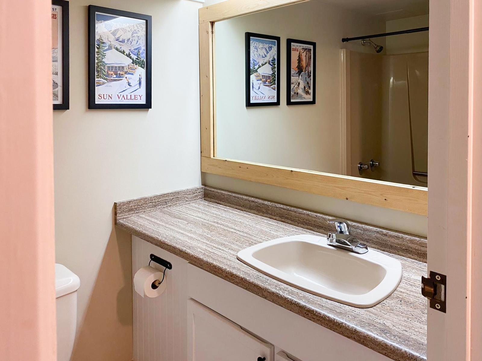 21000 ENZIAN Unit 104A photo 3