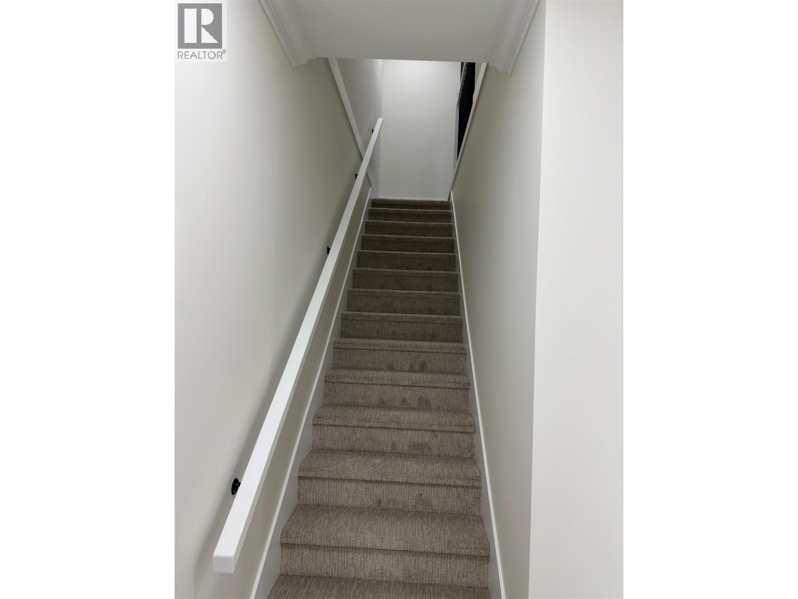 1115 ROMA Unit 29 photo 4