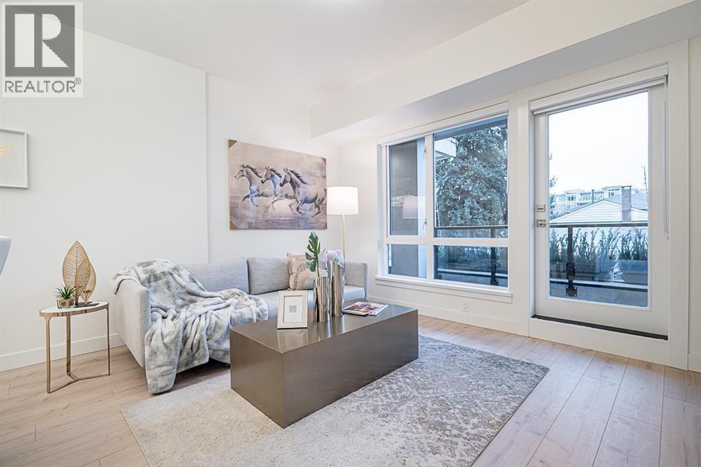 8428 PARK Unit 202 photo 4