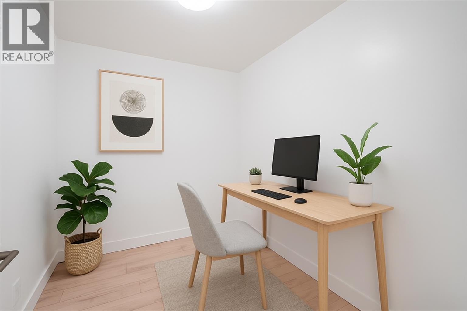 8428 PARK Unit 205 photo 5