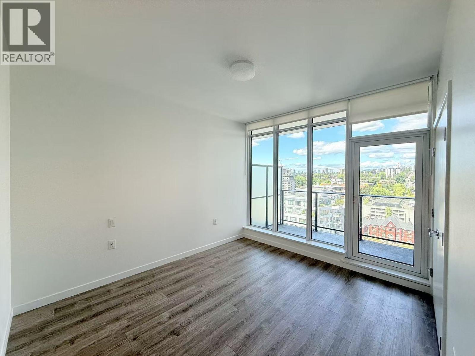 660 QUAYSIDE Unit 2103 photo 3