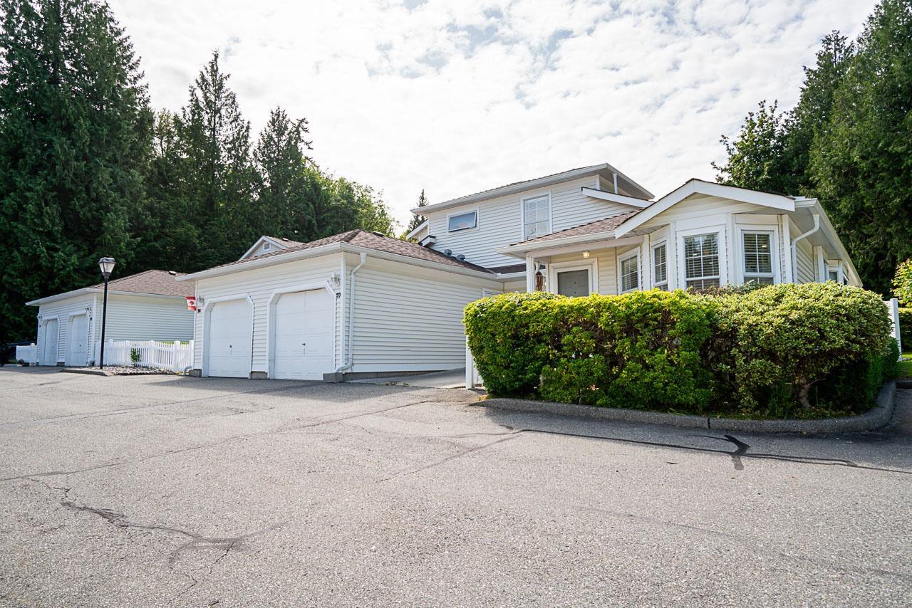 6537 138 Unit 37 photo 2
