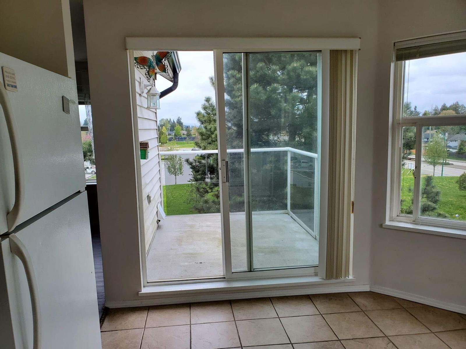 12739 72 Unit 403 photo 5