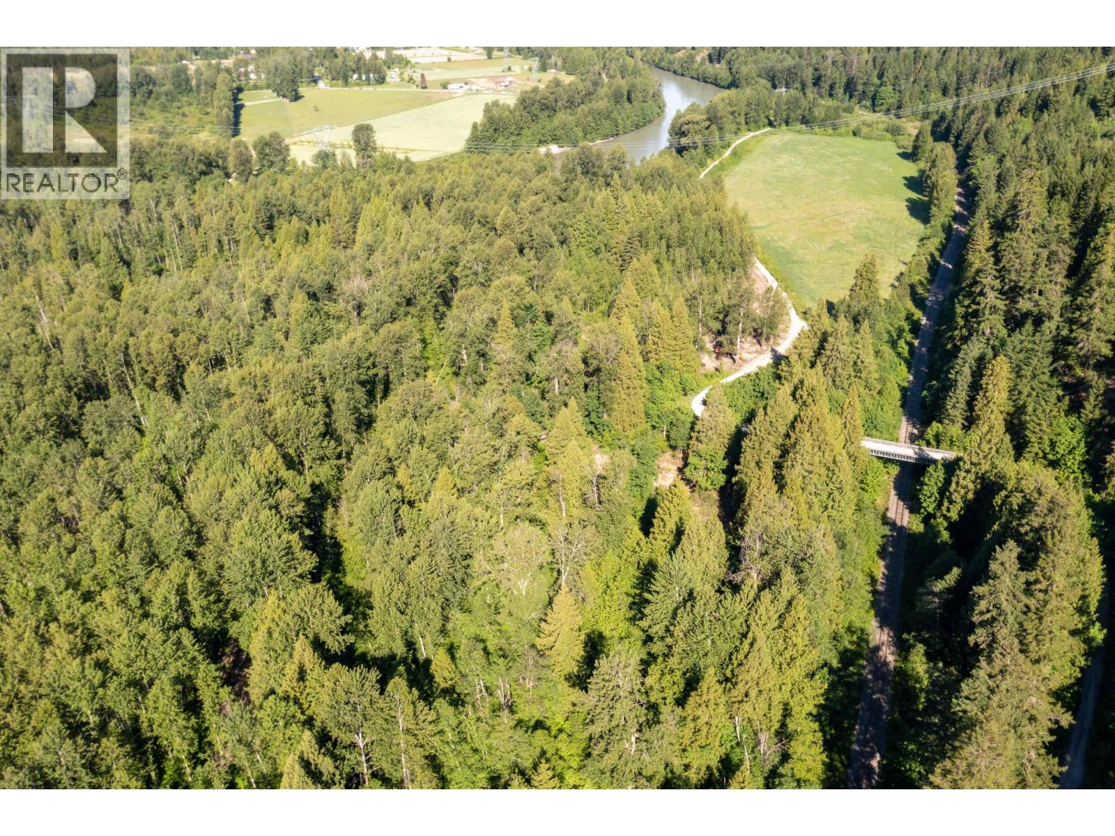 LOT 1 PEMBERTON FARM photo 4