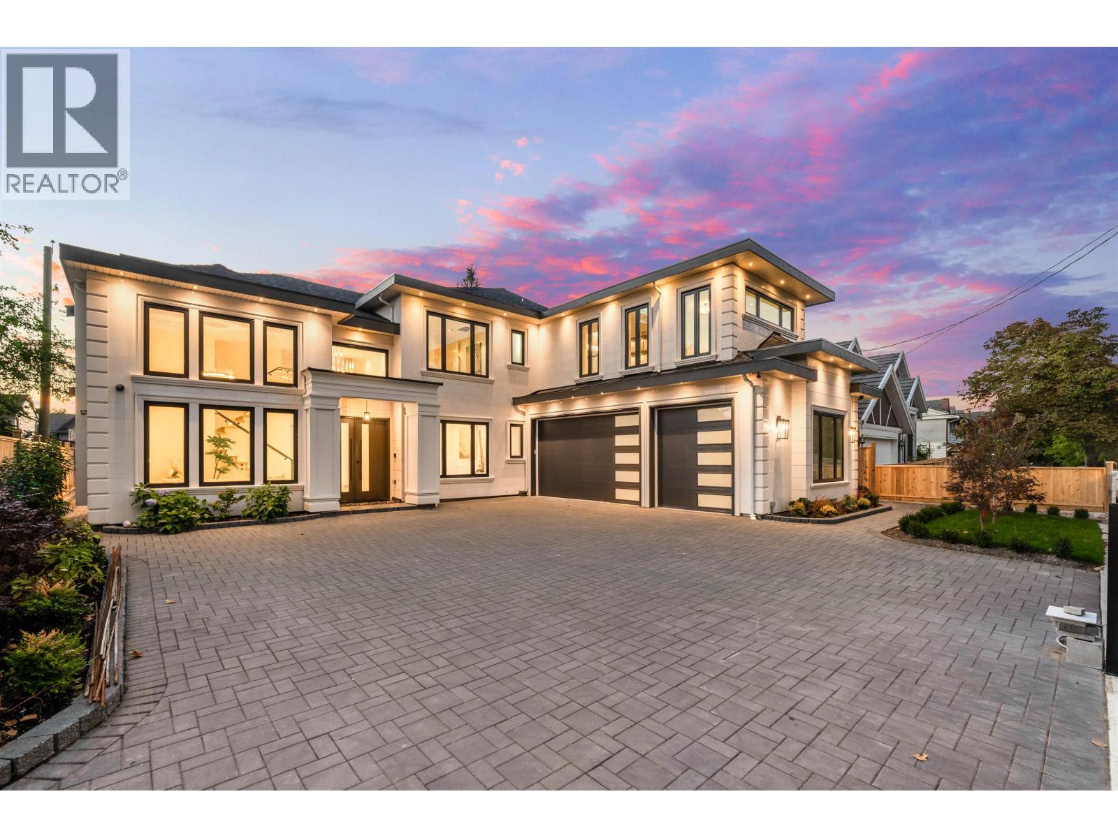 8411 ELSMORE photo 2
