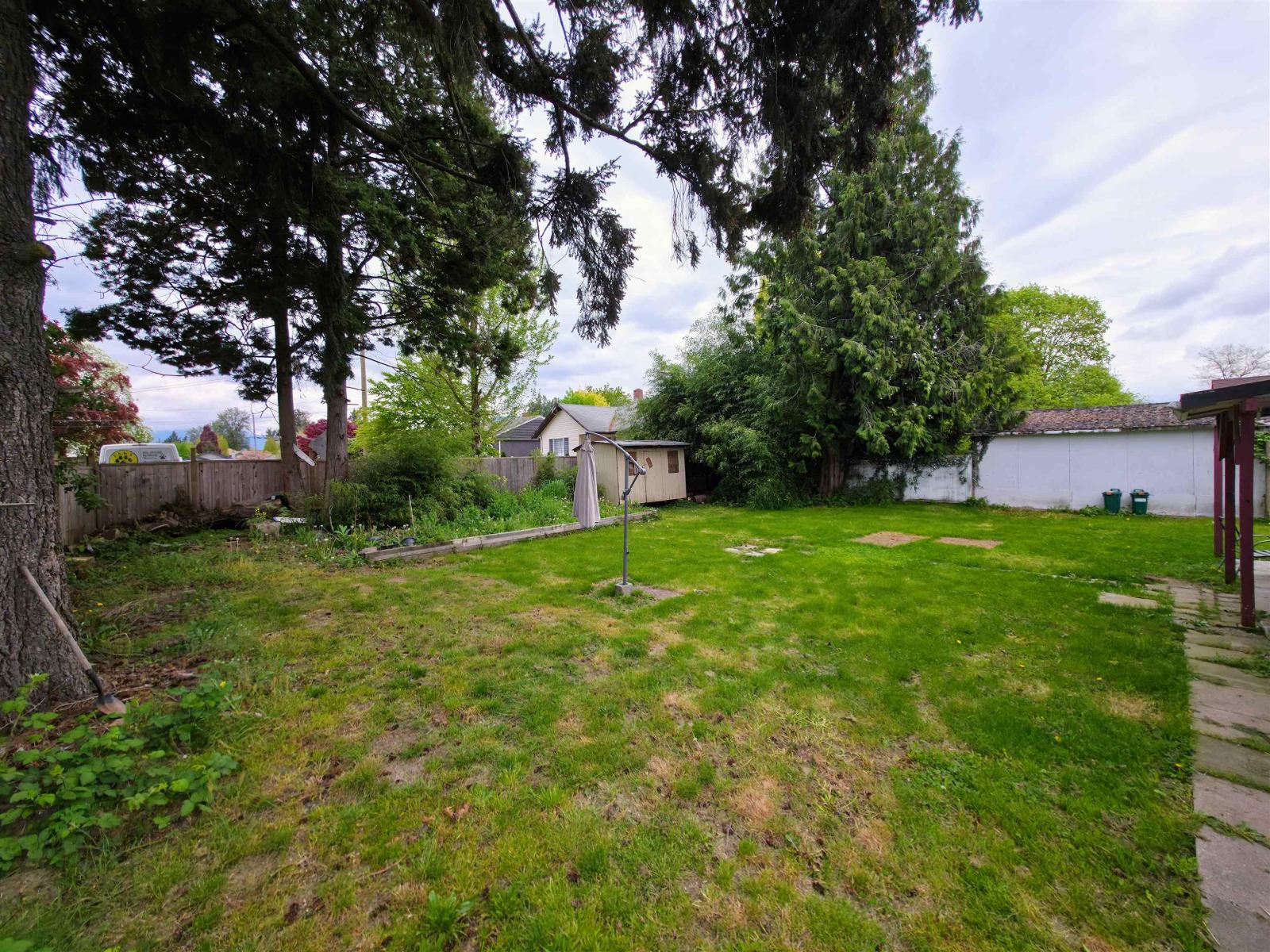 46155 LEWIS photo 3