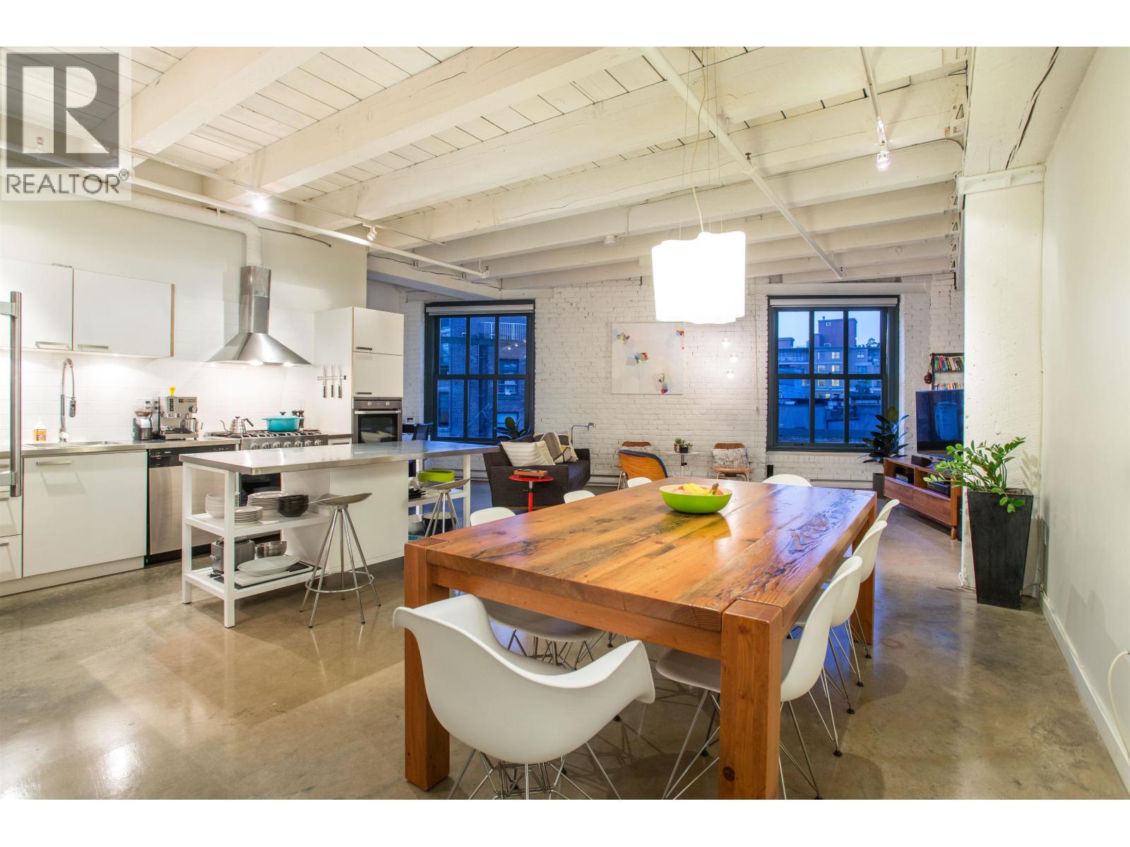 55 CORDOVA Unit 303