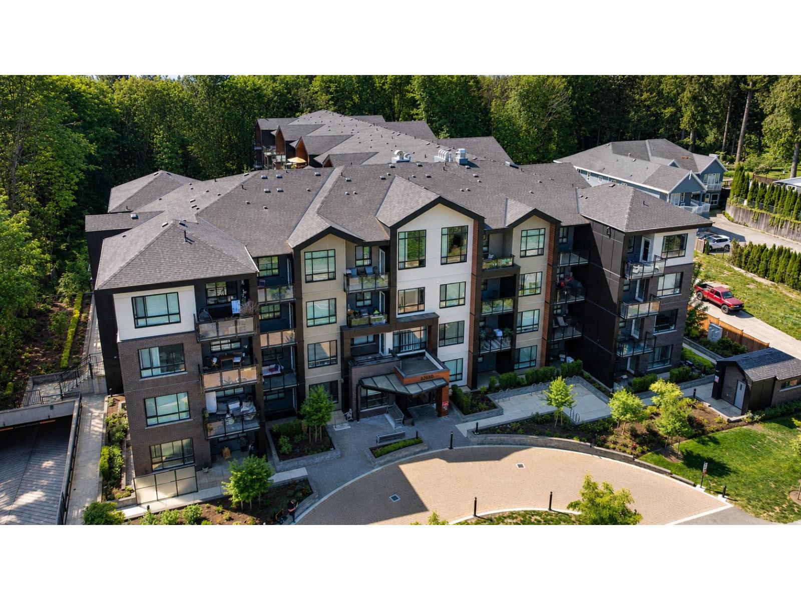 32690 14TH Unit 203