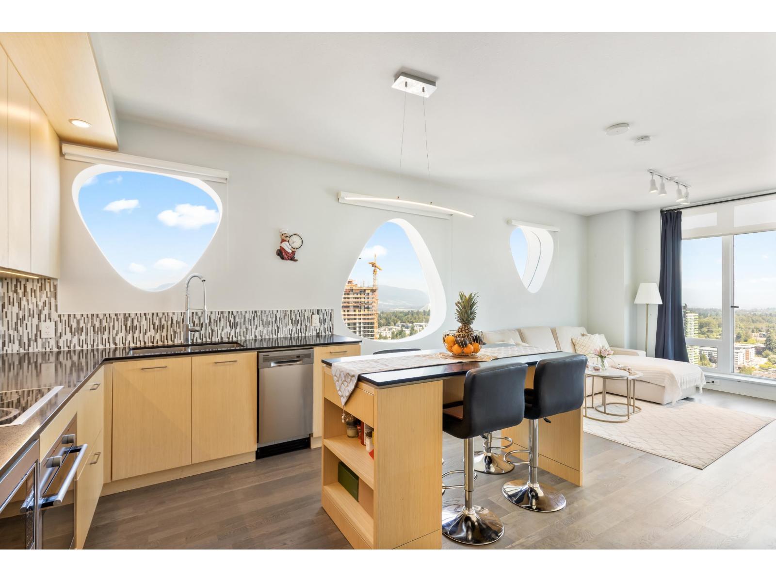 13495 CENTRAL Unit 3701