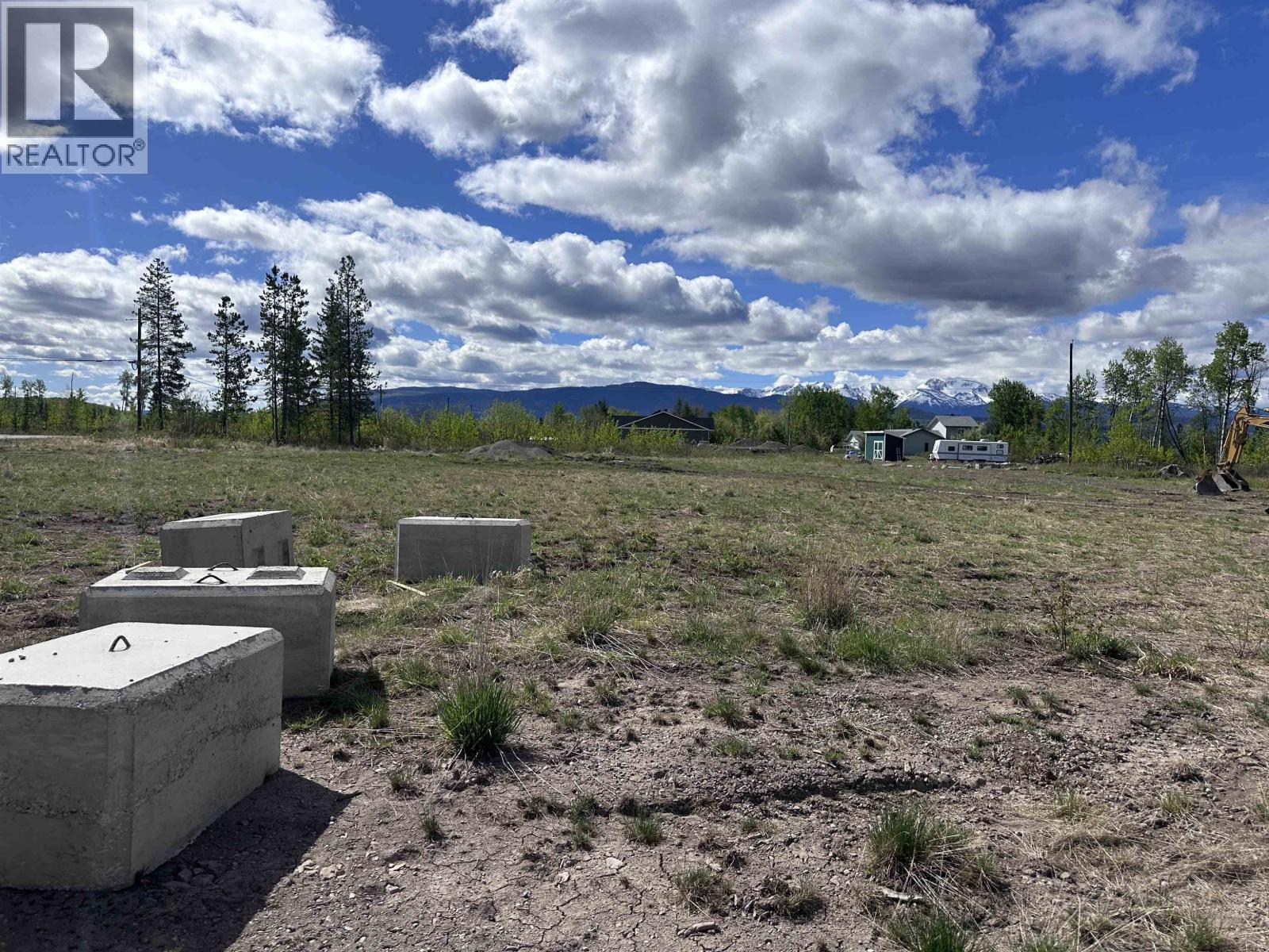 2 BULKLEY Unit LOT