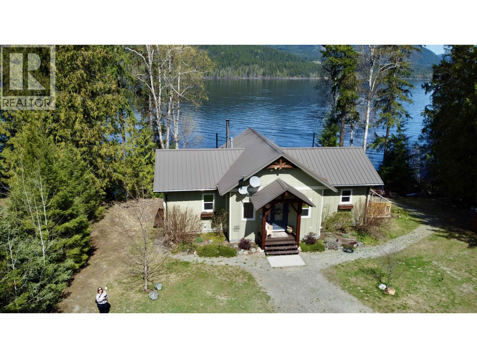 8989 MAHOOD LAKE