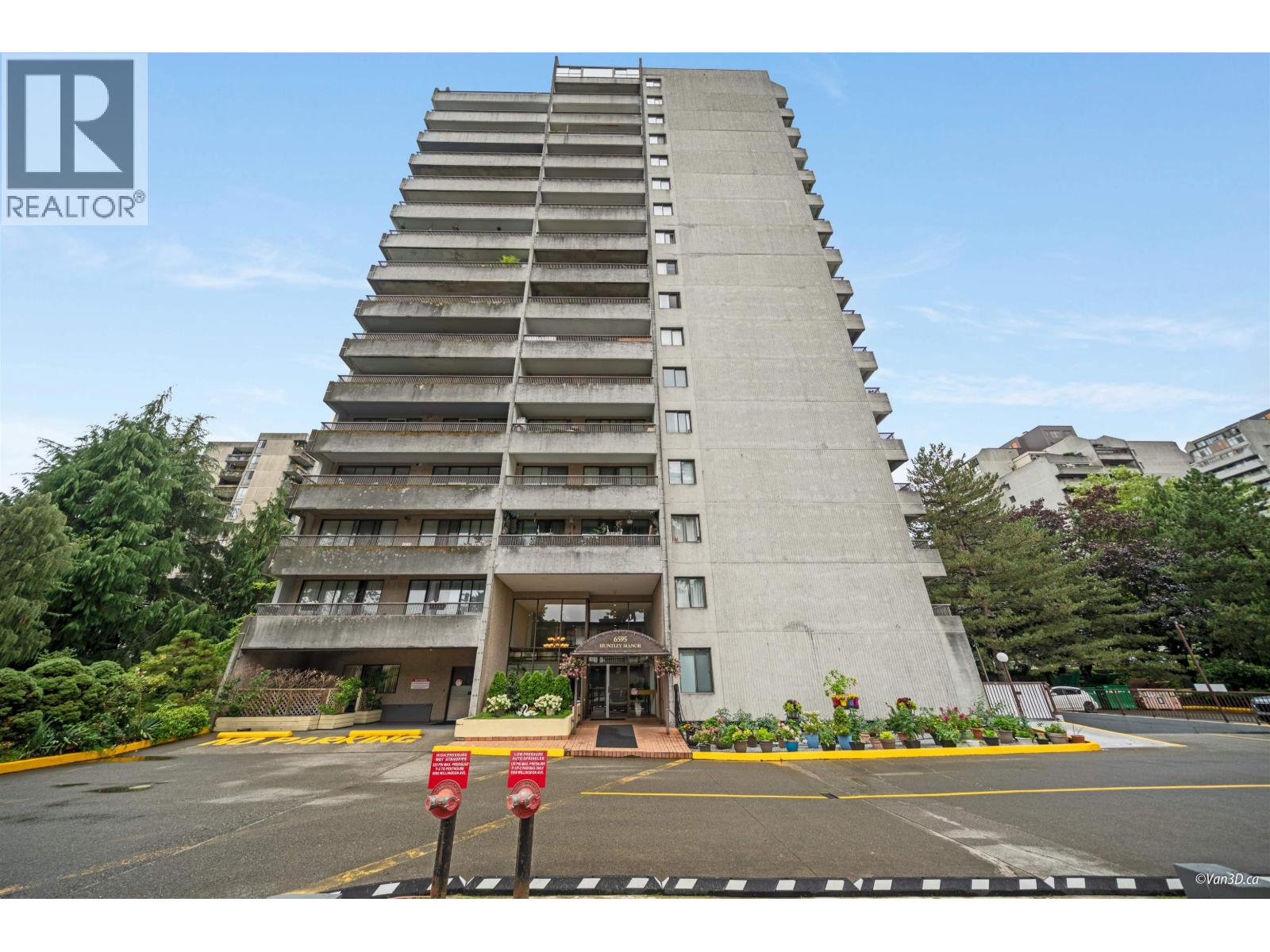 6595 WILLINGDON Unit 1101
