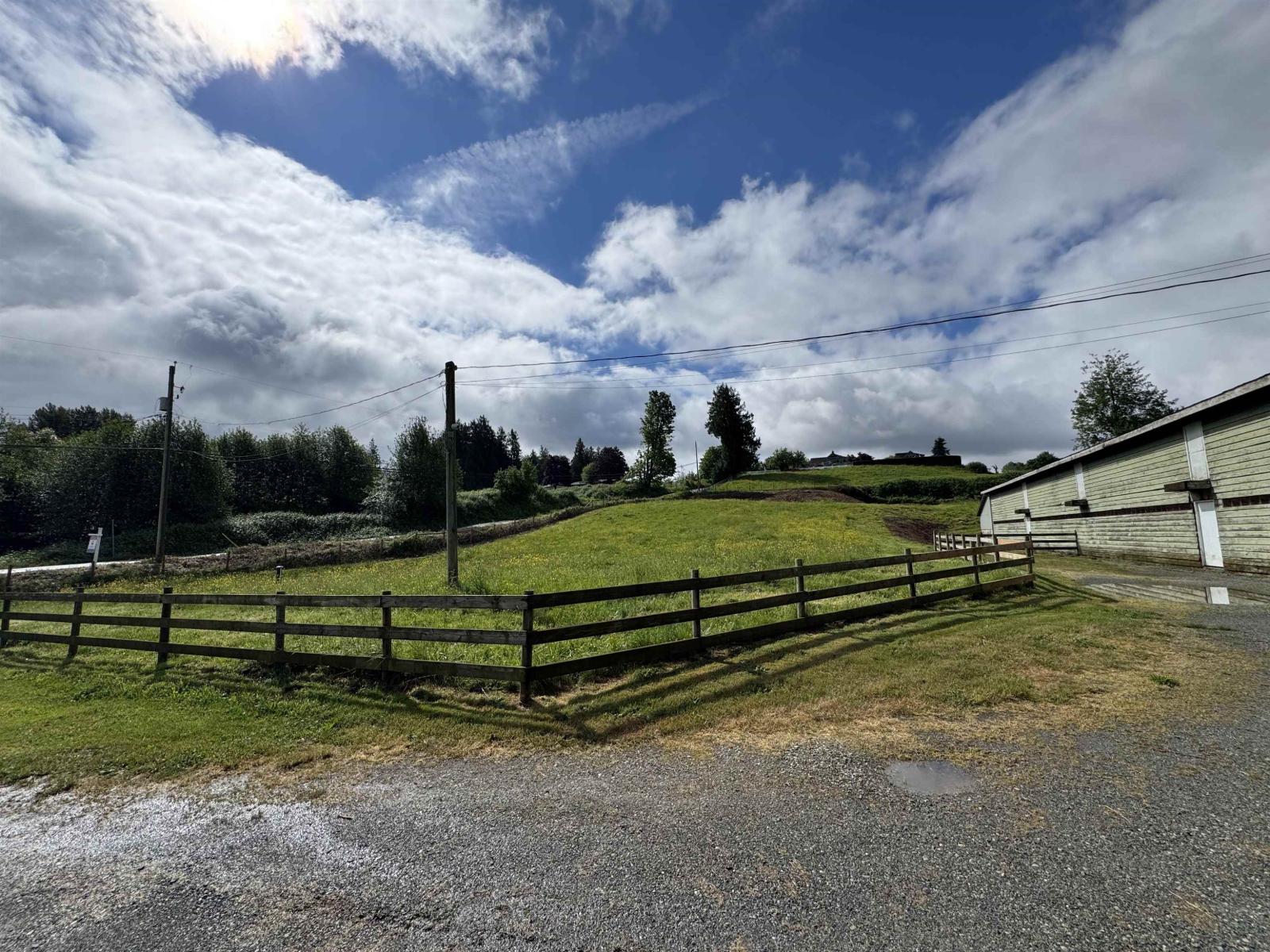 4393 TOWNLINE
