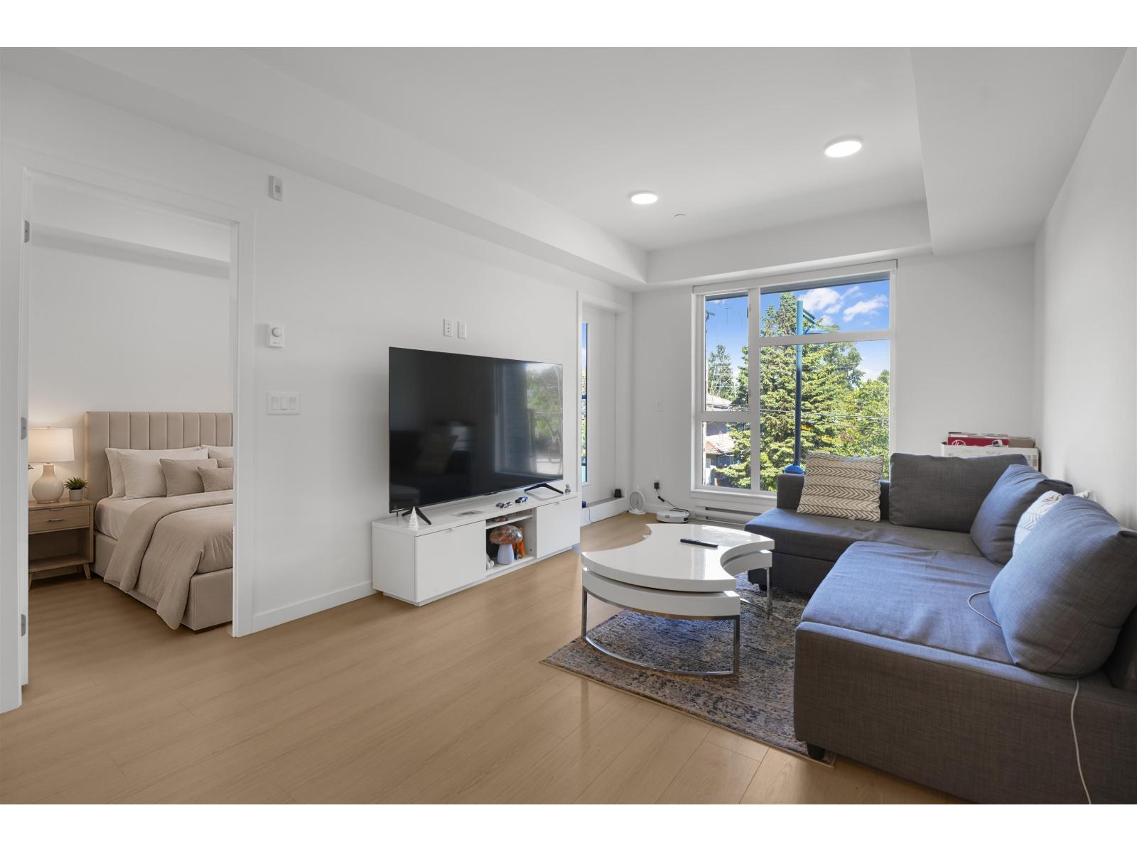 10829 140 Unit E206