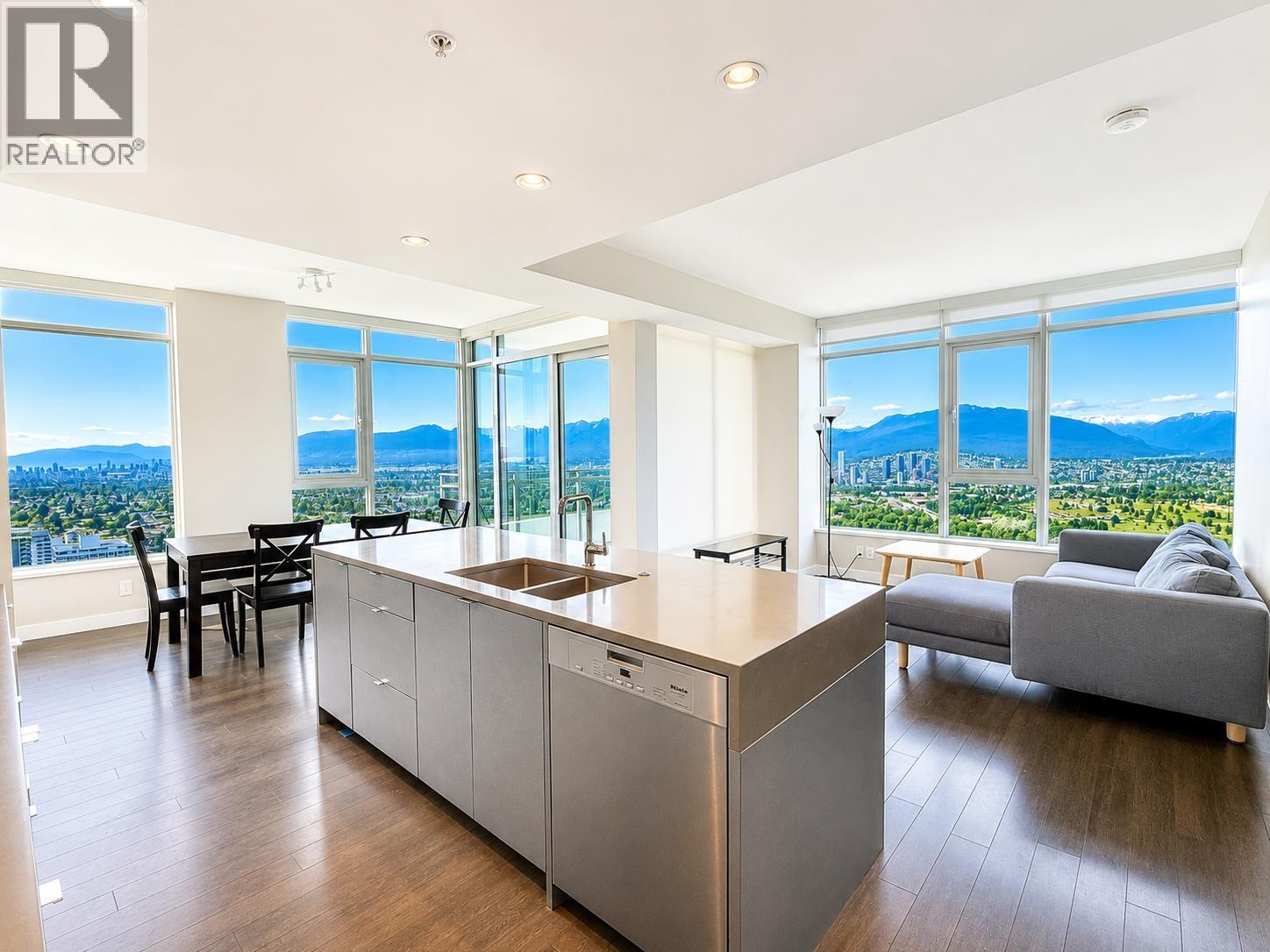 4508 HAZEL Unit 3707