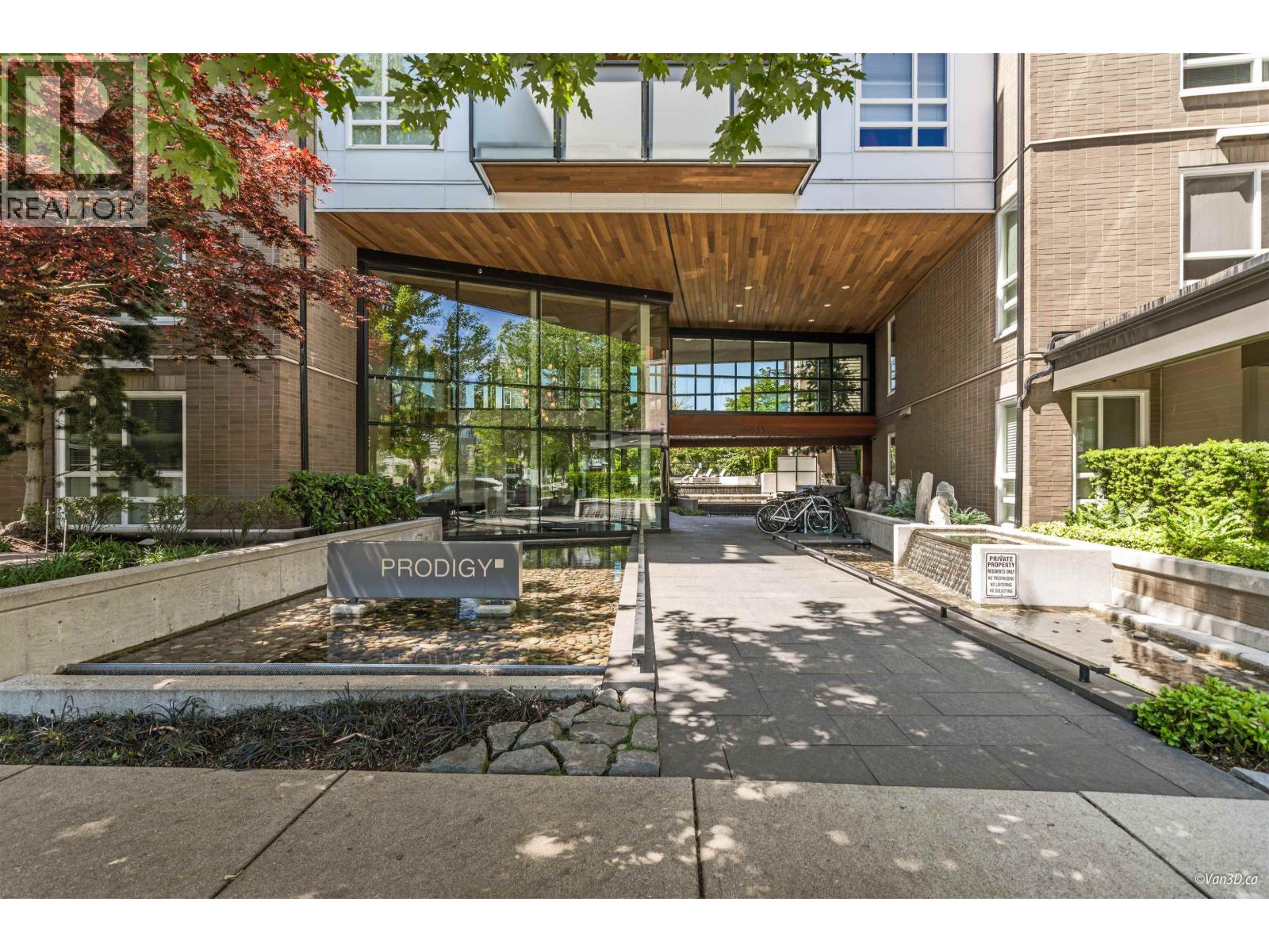 6033 GRAY Unit 502