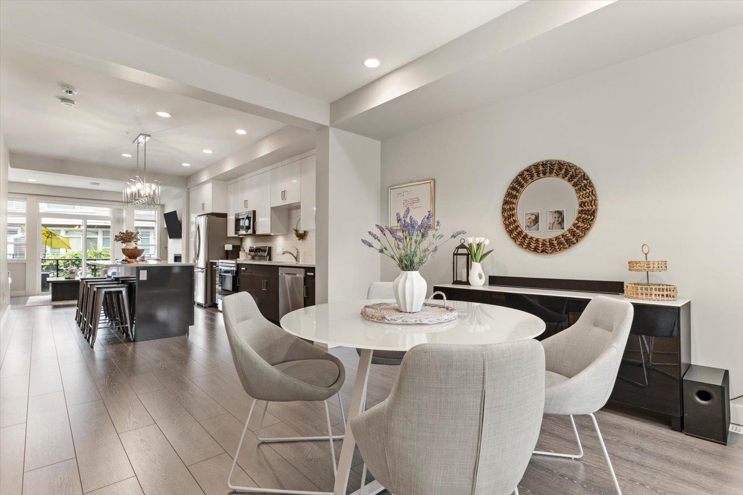 8413 MIDTOWN Unit 15
