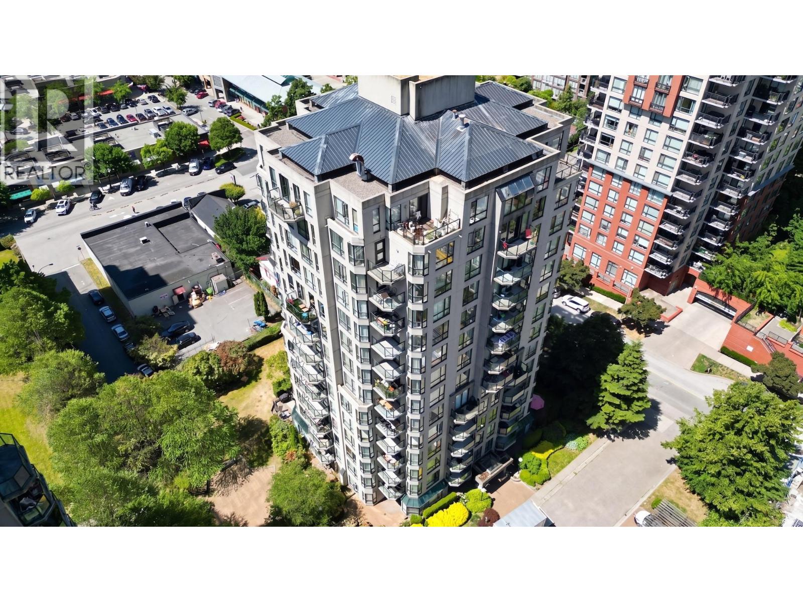 838 AGNES Unit 1405