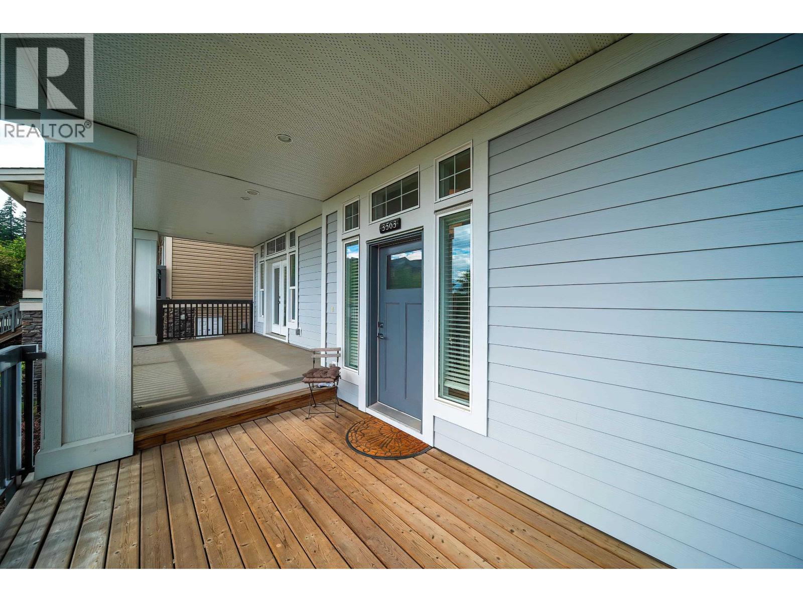 3563 HIGHLAND photo 2