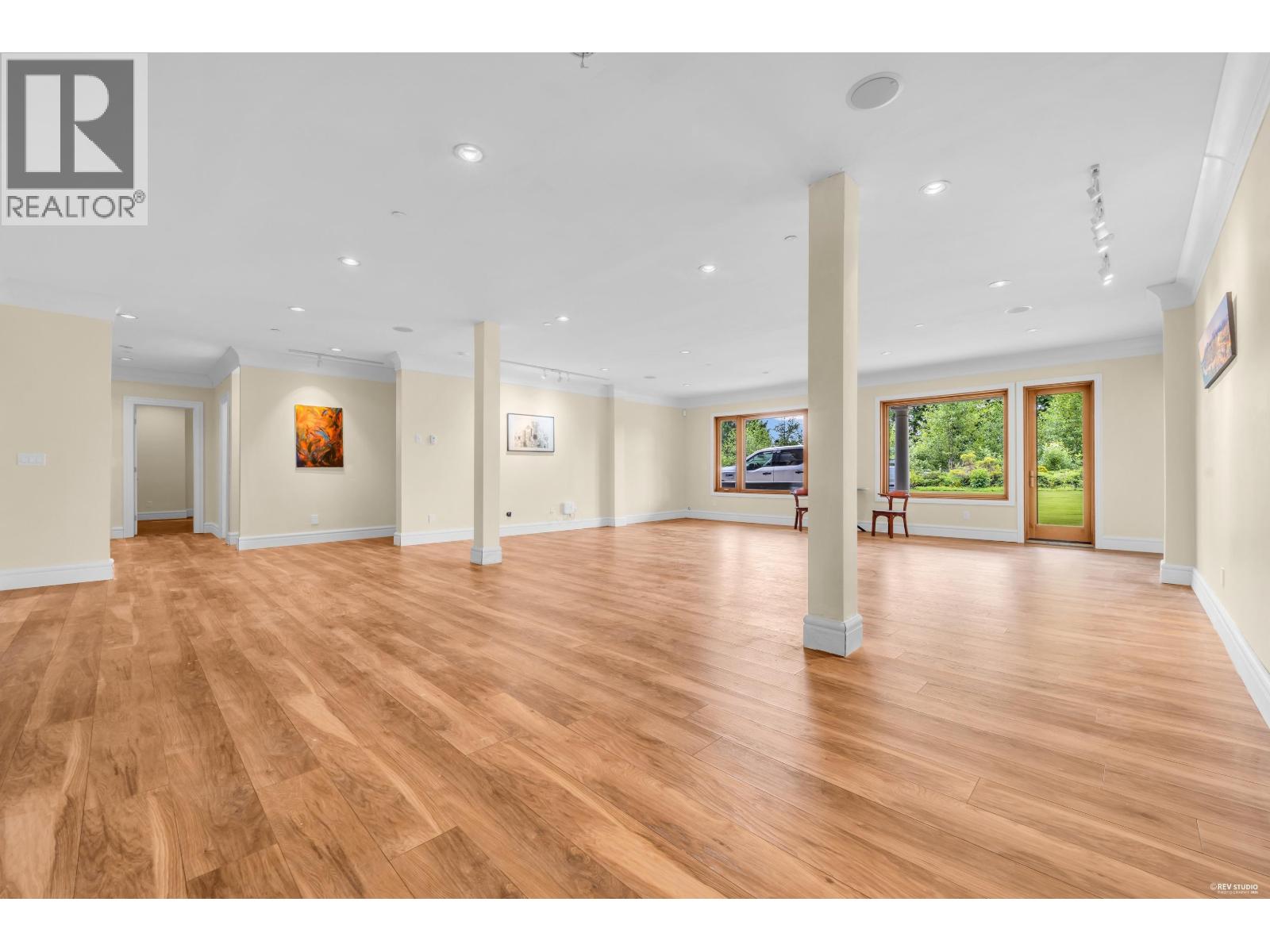 950 GREENWOOD photo 3