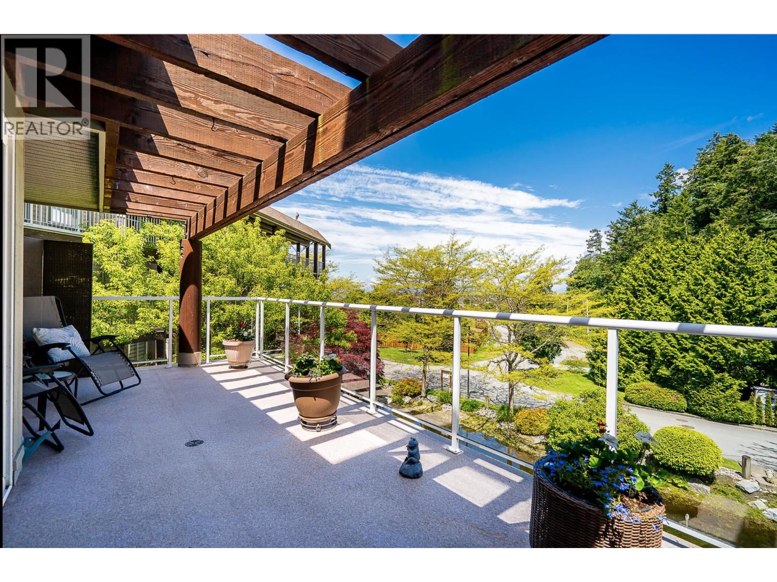 1120 TSATSU SHORES Unit 318