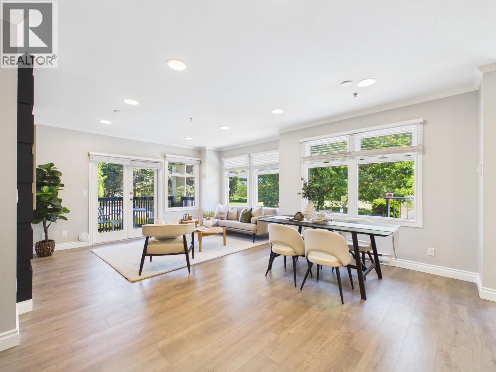 1115 CHESTNUT