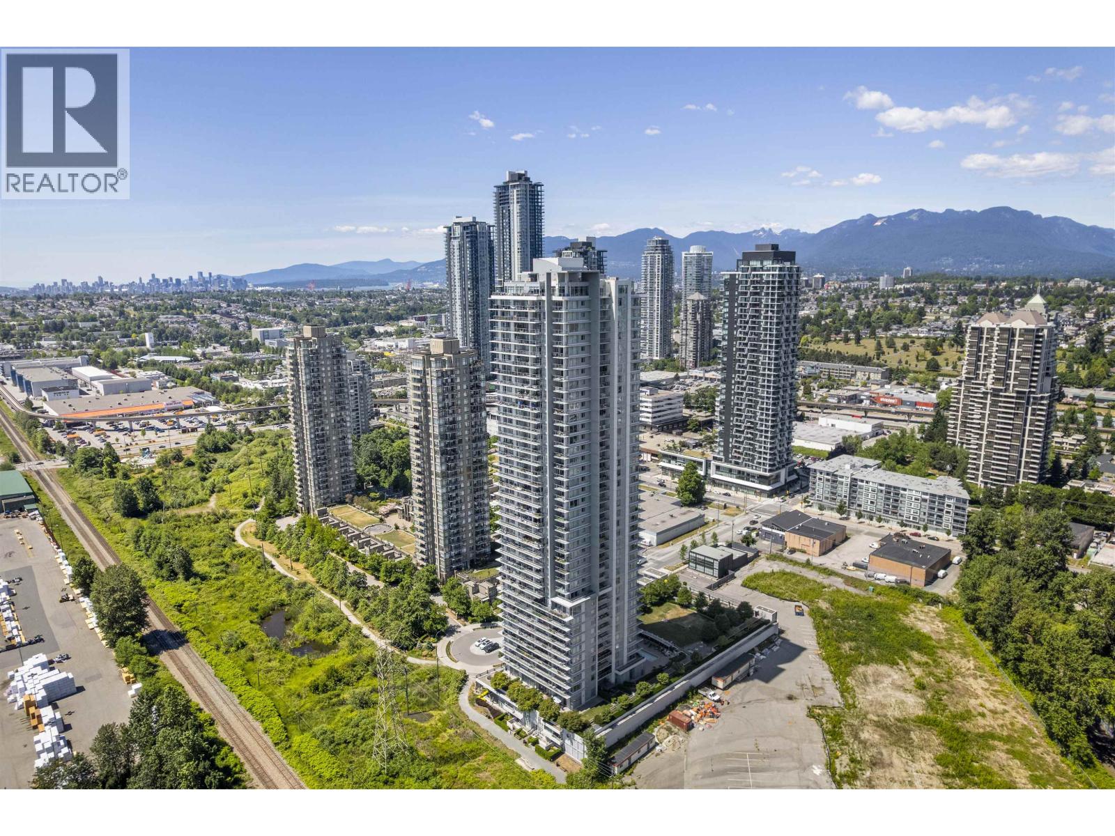 2388 MADISON Unit 608