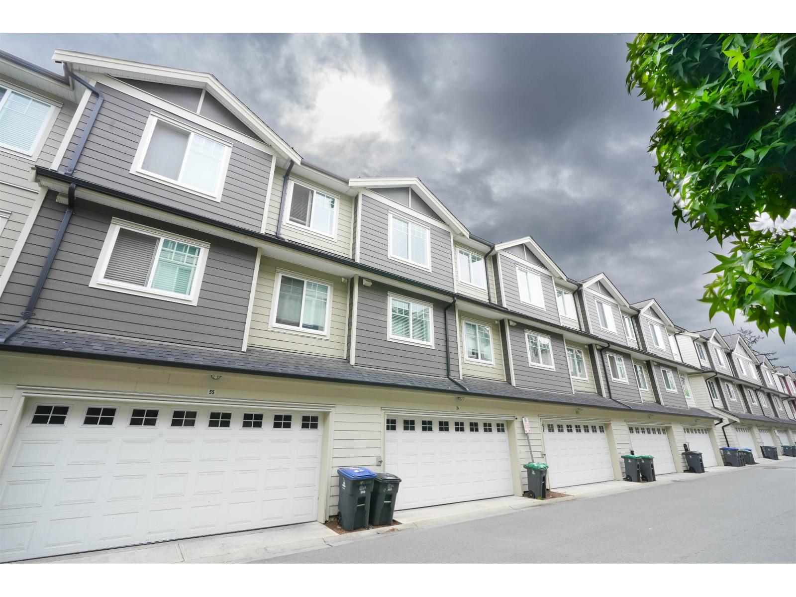 13898 64 Unit 54