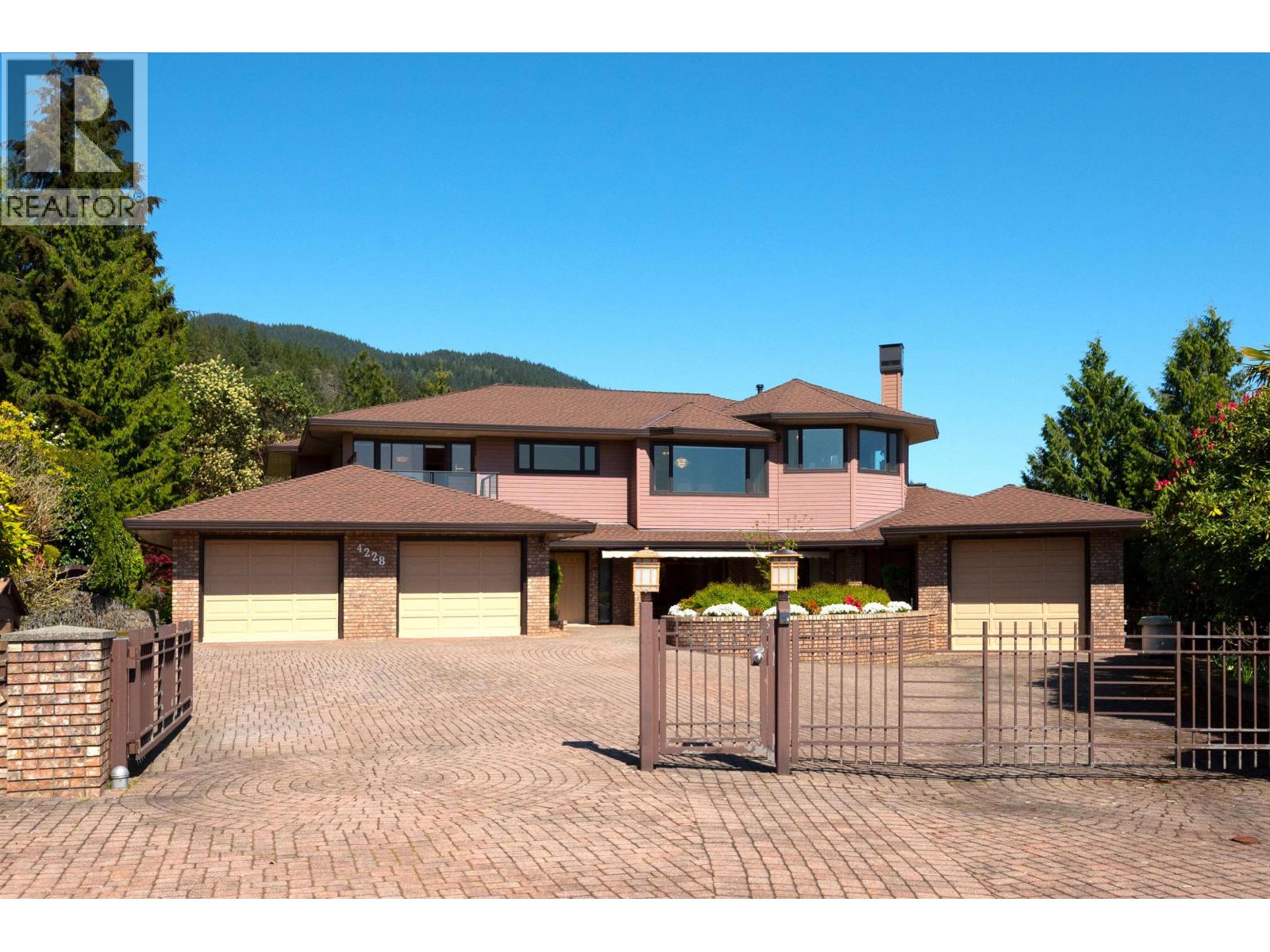 4228 ROCKRIDGE