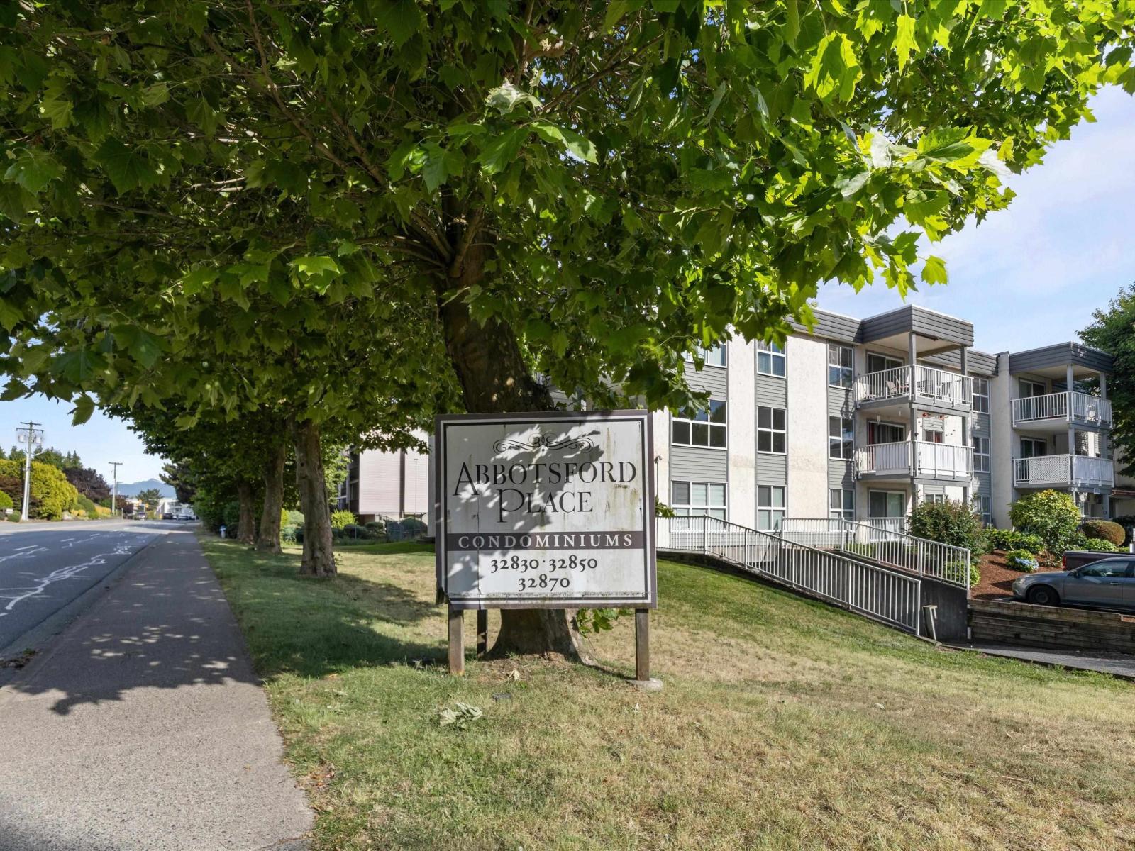 32850 GEORGE FERGUSON Unit 319