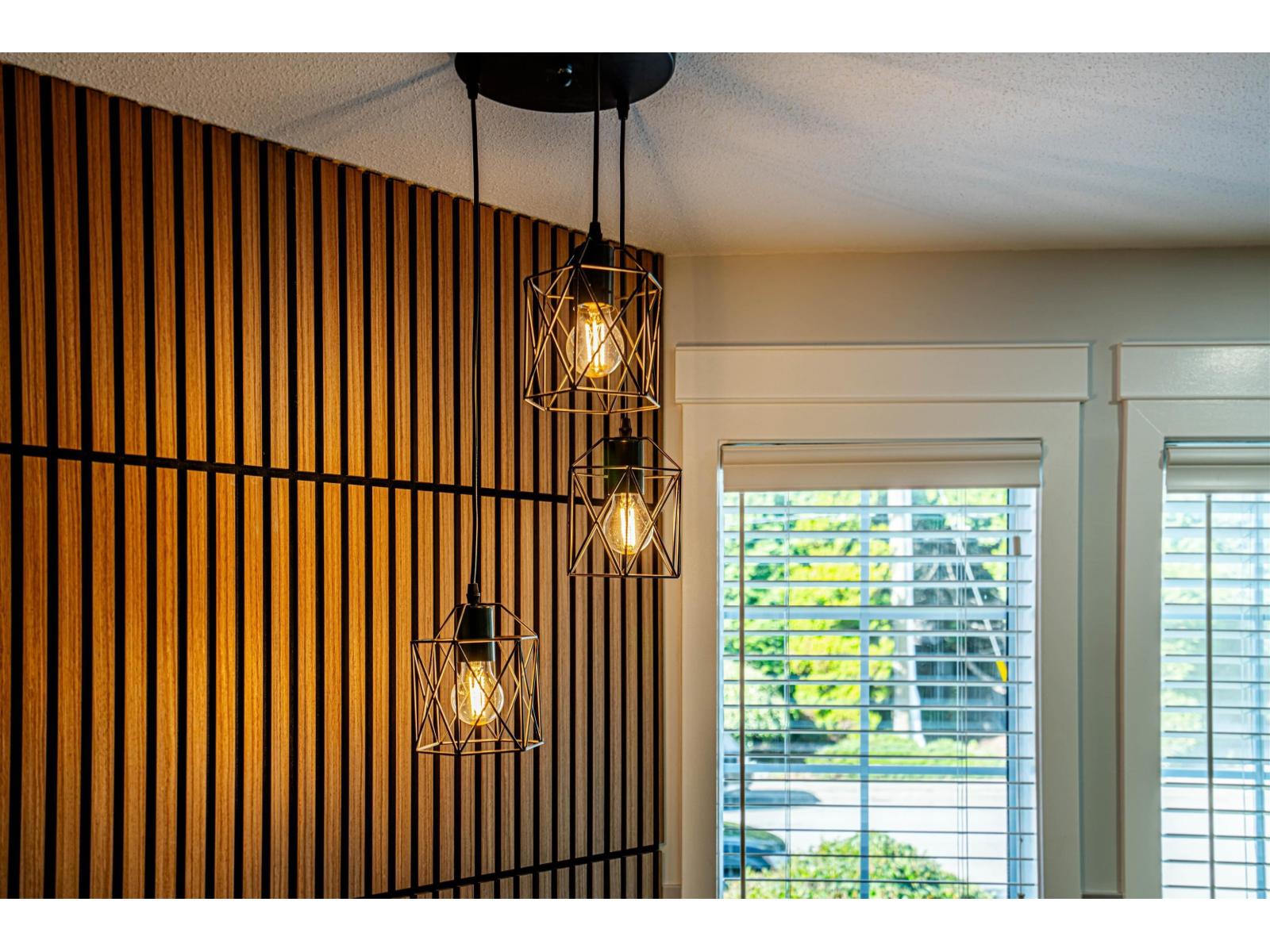 1450 MERKLIN Unit 211 photo 2