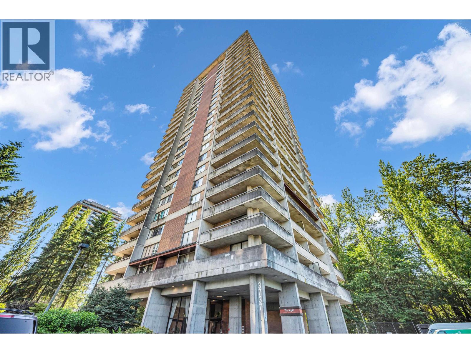3737 BARTLETT Unit 1104