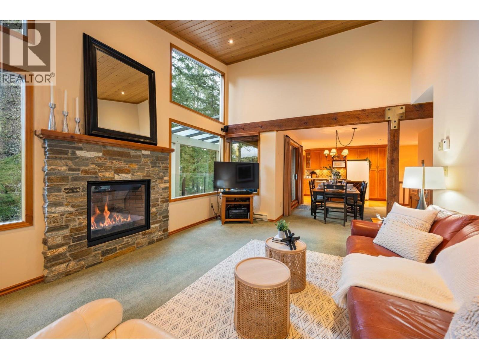 3205 ARBUTUS