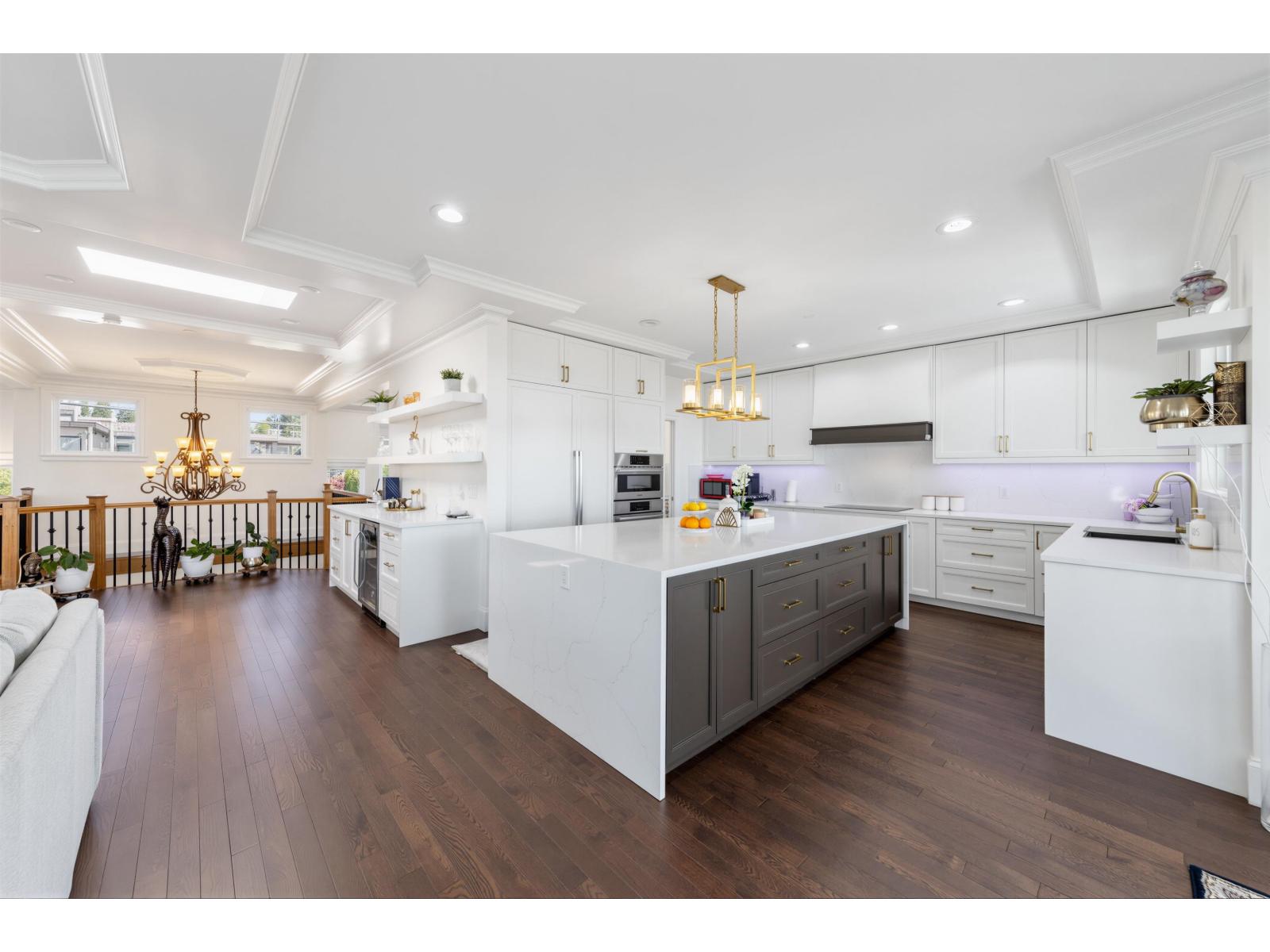 15354 ROYAL photo 5