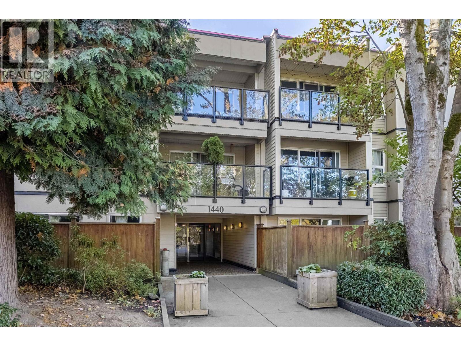 1440 BROADWAY Unit 211