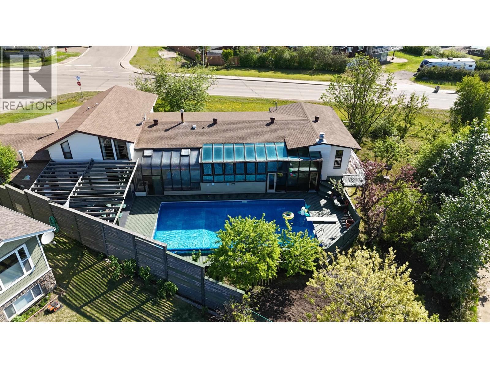 5403 LIARD