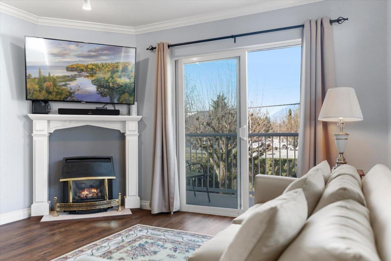 9175 EDWARD Unit 204