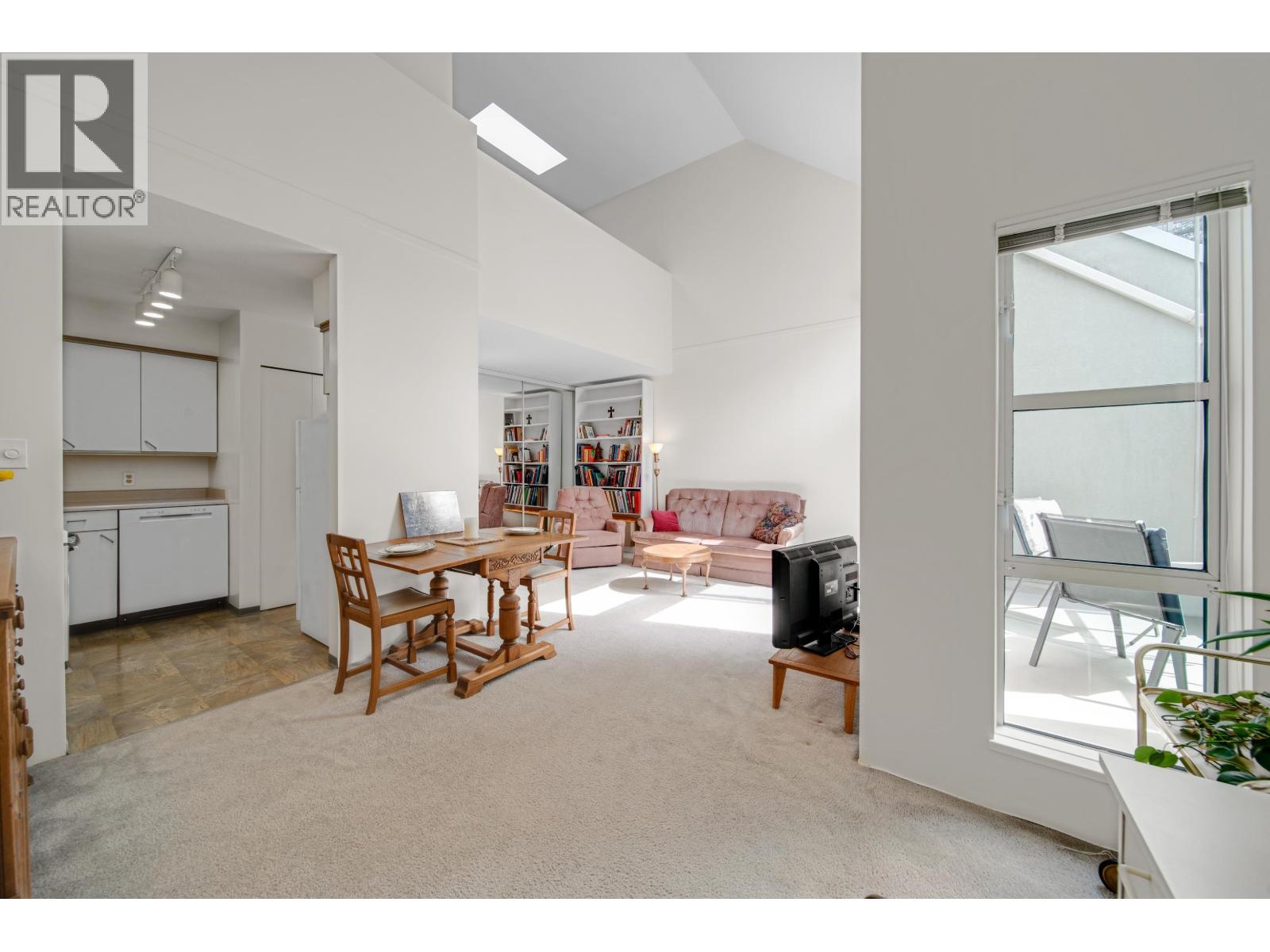 1510 NELSON Unit 315